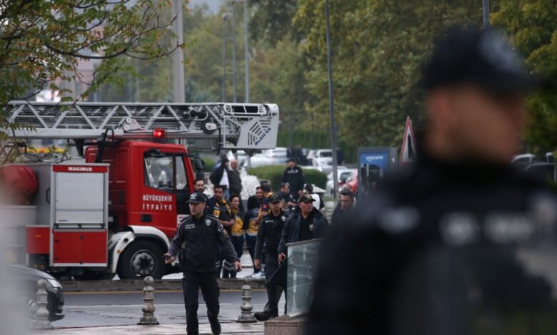 Türkiyədə hökumət binası yaxınlığında partlayış olub