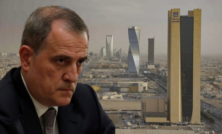 Ceyhun Bayramov İƏT sammiti üçün Səudiyyə Ərəbistanına gedib