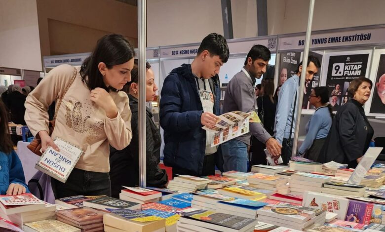 Kitab sərgisində baş verənlər: ““Nazir gəlir, yığışdırın” söhbəti olmadı”