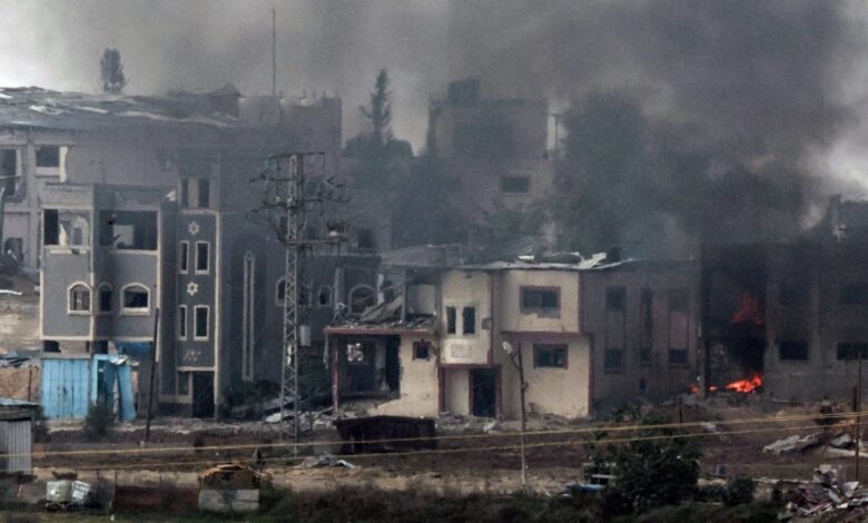 İsrail Qəzzanı bombalayır, minlərlə fələstinli qaçmağa çalışır
