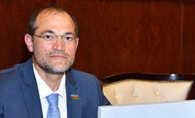 Razi Nurullayev də namizədliyini irəli sürür