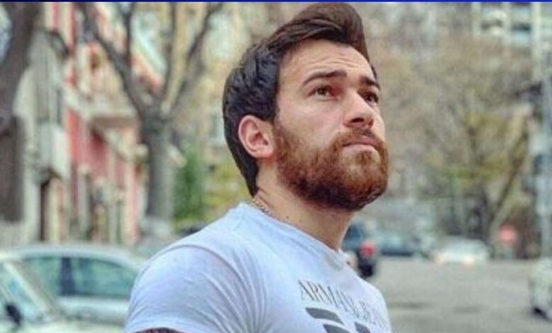 Avtoqəzada qolunu itirən bloger həmin hadisəyə görə məhkəmə qarşısına çıxarılır