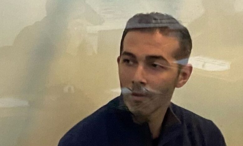Modeli döyməkdə ittiham olunan şirkət rəhbərinin məhkəməsi başladı