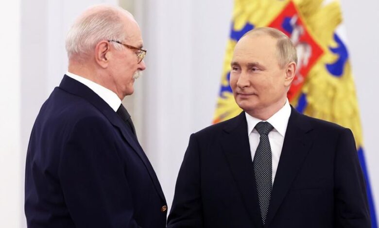 Sobçak İvleyevanın partisinə gələnləri Putinə Mixalkovun satdığını deyir