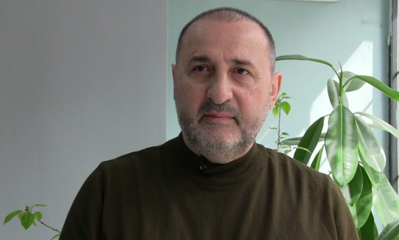 Ailəsi Nazim Bəydəmirlinin səhhətinin pisləşdiyini deyir