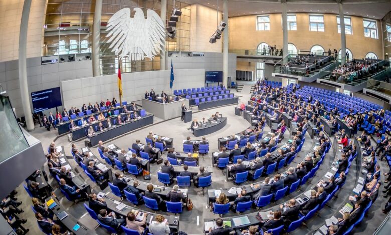 Almaniyada bir qrup mühacir Zahid Orucun çağırışı ilə bağlı Bundestaqa müraciət edib