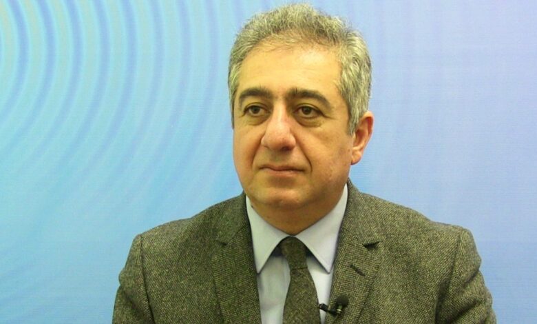 Qubad Ibadoğlunun gözlərinin sürətlə zəiflədiyi deyilir