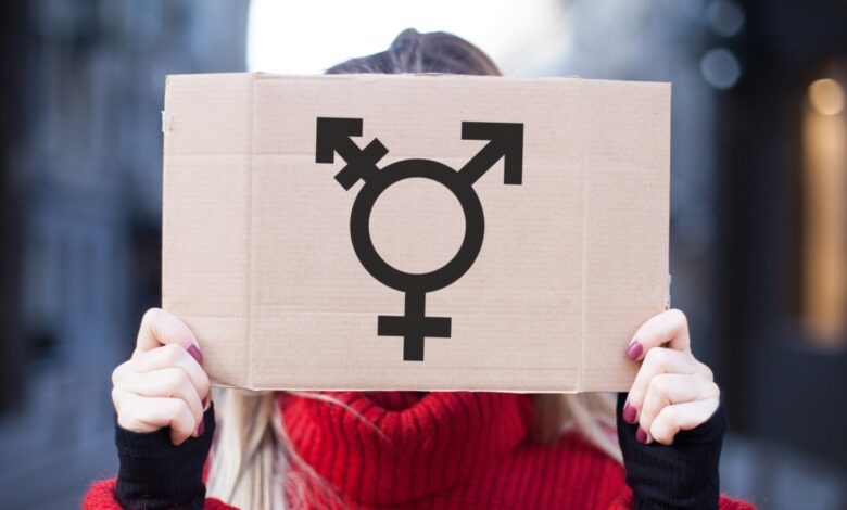Tehran transgenderləri bəzi yerlərə getməməyə çağırır