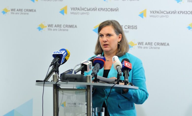 Amerikalı diplomat Çini Rusiyaya hərbi dəstək verməkdə ittiham edir