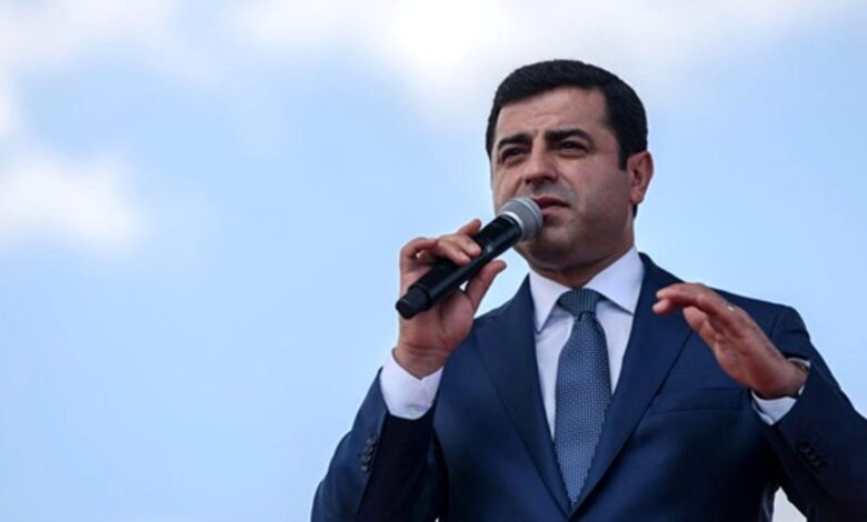 Dəmirtaşa 42 il həbs cəzası: “Şərəfsizcə yaşamaqdansa, ölməyi üstün tuturuq”