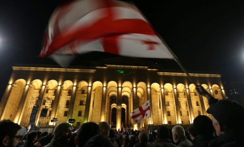 Gürcüstan parlamenti Prezidentin qanuna qoyduğu vetonu ləğv edib