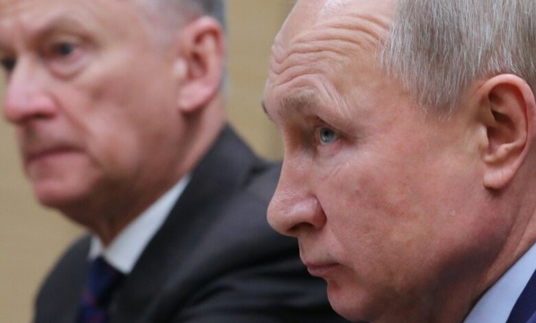 Putin Patruşevi özünə köməkçi etdi