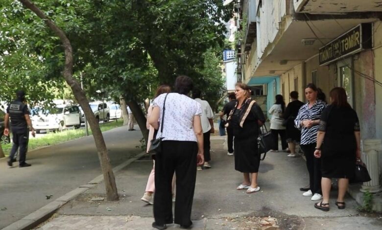 İmtahandan kəsilən müəllimlər narazıdır