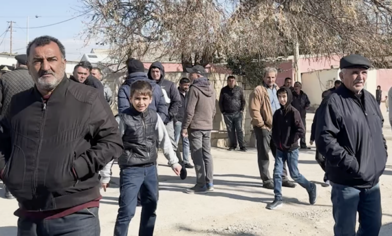 “Uşaqlarımız yolpuluna görə məktəbə gedə bilmir“