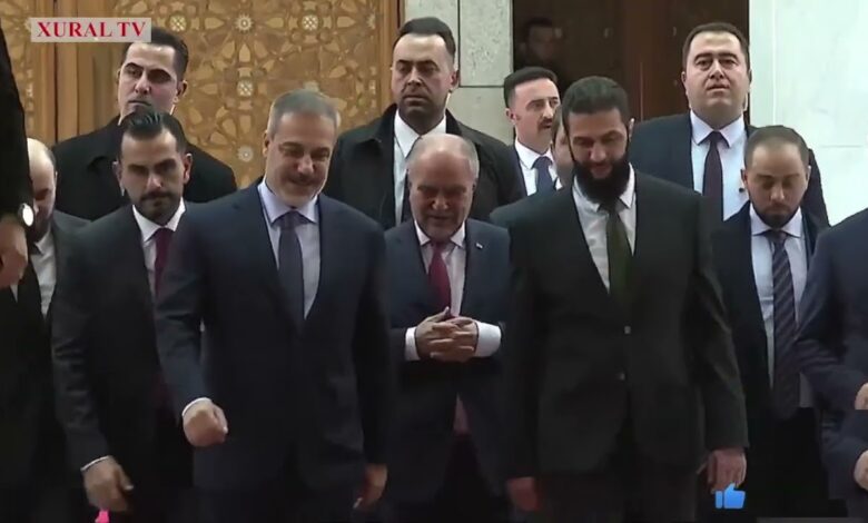 Hakan Fidan Suriya lideri Əhməd əş-Şara ilə belə qucaqlaşdı