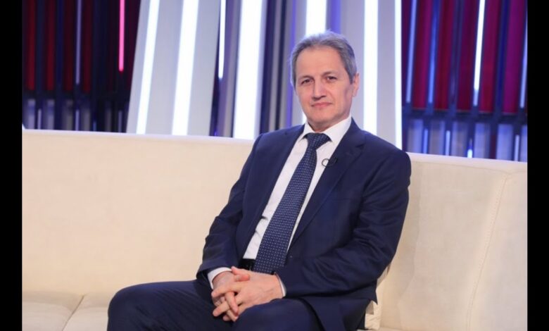 ƏLƏSGƏR MƏMMƏDLİNİ SAXTA İTTİHAMLARLA NİYƏ HƏBS ETDİLƏR? SİYASİ MƏHBUS MƏSƏLƏSİ NİYƏ HƏLL OLUNMUR?