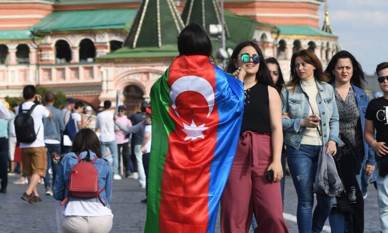 RUSİYADA YAŞAYAN AZƏRBAYCANLILAR DEPORT OLUNACAQMI? AZƏRBAYCAN ONLARA SAHİB ÇIXACAQMI?