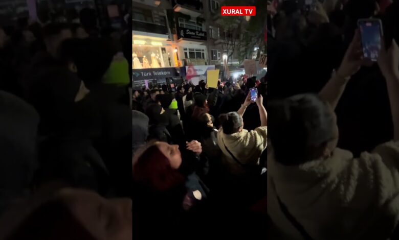 "EY BÖYÜK ATATÜRK, AÇDIĞIN YOLDA YORULMADAN YÜRÜYƏCƏYİMİZƏ AND İÇİRİK!"