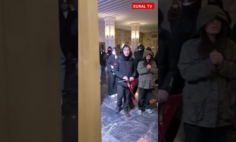 İBB TÜRK XALQI TƏRƏFİNDƏN ƏLƏ ALINDI: POLİSİN GÖZYAŞARDICI QAZDAN İSTİFADƏ ETMƏSİNƏ ETİRAZ OLARAQ