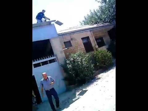 Elmar Vəliyev Gəncə sakini Qalib Əhmədovun 20 il yaşadığı evini belə dağıtdı